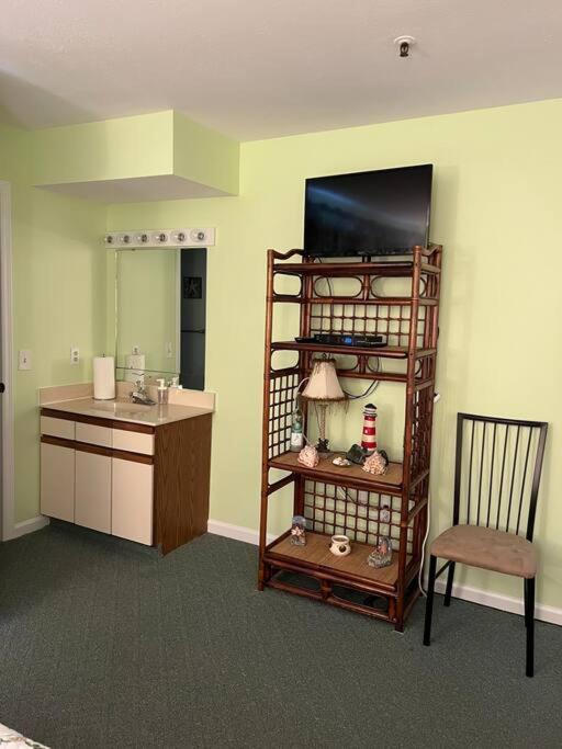 Lovely 2-Bedroom Condo With Pool 미를 비치 외부 사진