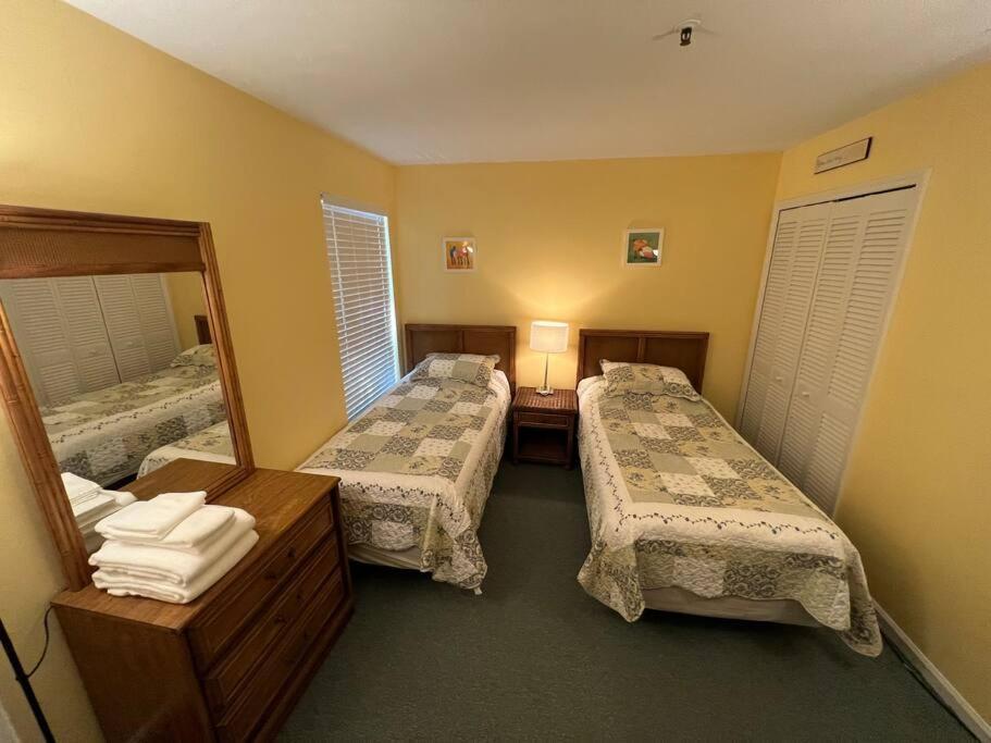 Lovely 2-Bedroom Condo With Pool 미를 비치 외부 사진